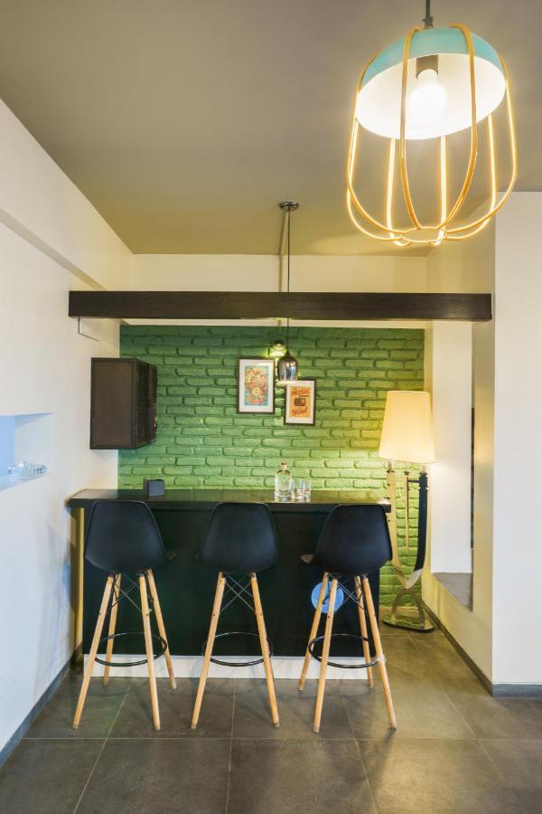 Grey Stone - Lakefront Penthouse Family Rooms Kolhapur Buitenkant foto